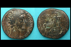Commodus, Sestertius, Jupiter Seated reverse